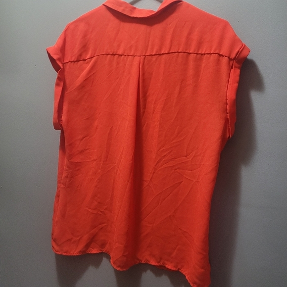 Suzy Shier Red Short Sleeve Button Up Blouse L - Picture 5 of 6